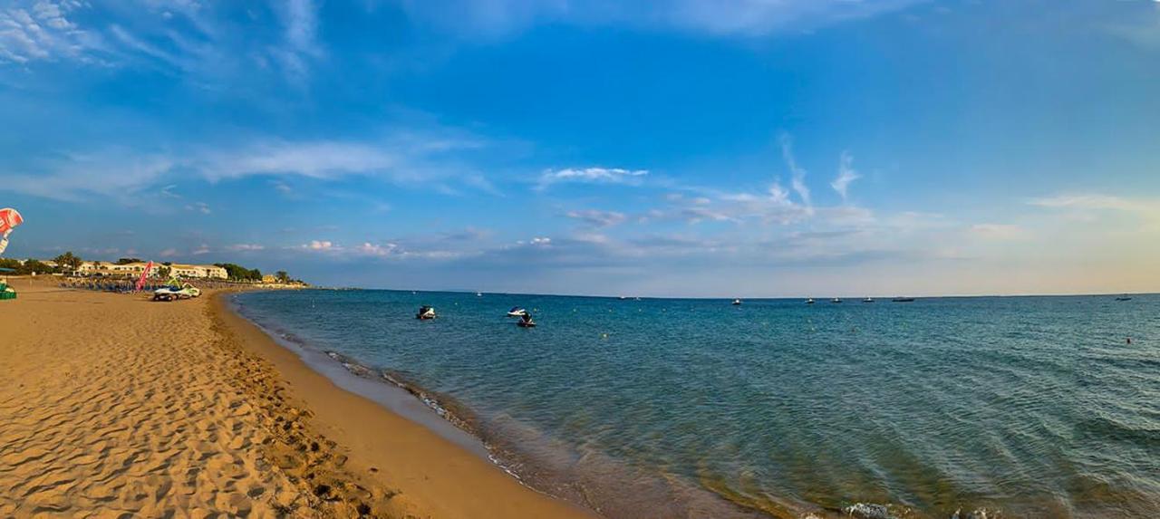 Aris Seaside Issos Beach Agios Georgios  Exteriér fotografie